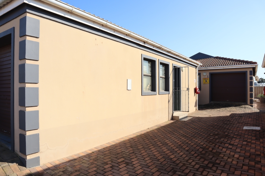 2 Bedroom Property for Sale in C Place Eastern Cape